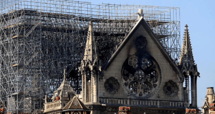 incendio notre dame
