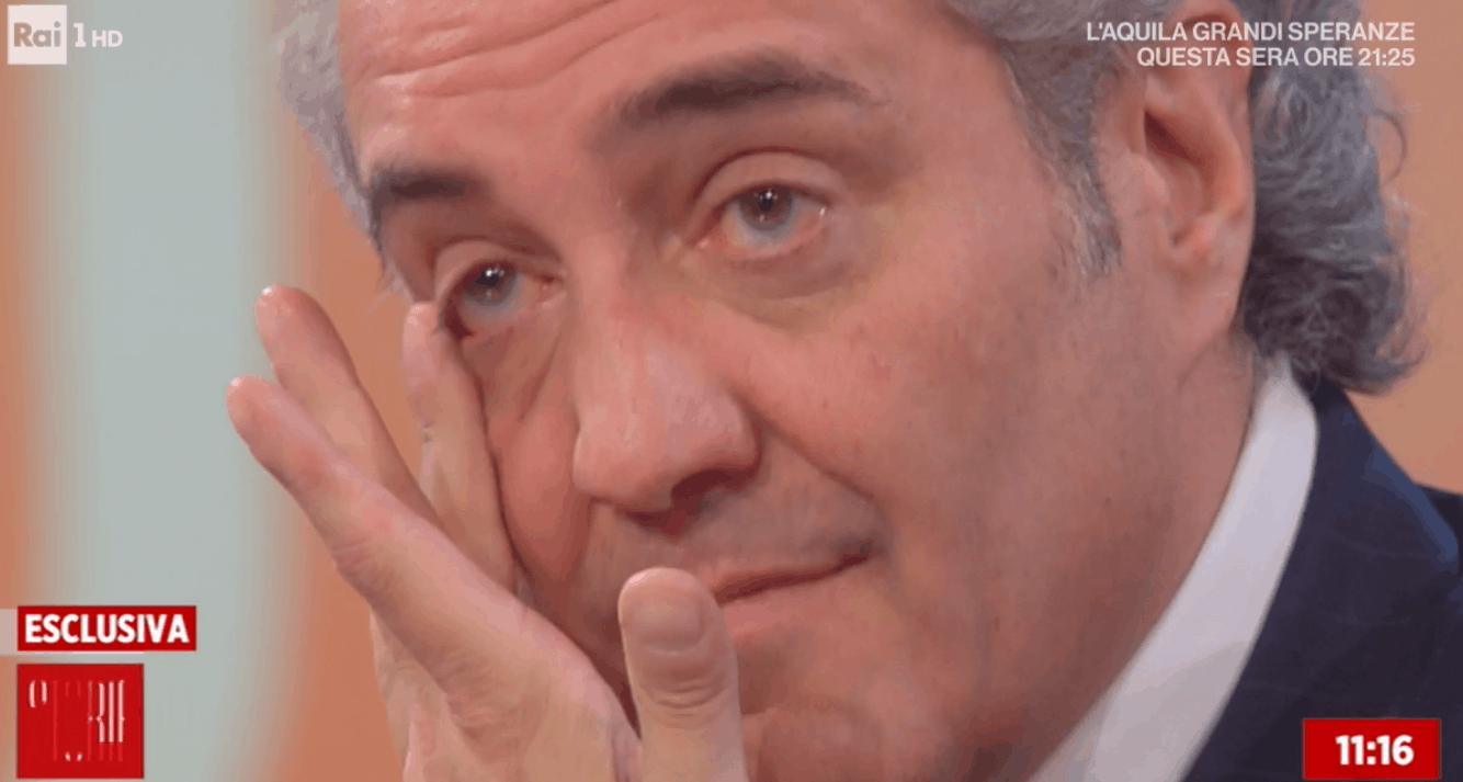 Giovanni Terzi in lacrime a Storie Italiane la prima volta in tv con Simona Ventura (FOTO Giovanni Terzi in lacrime a Storie Italiane la prima volta in tv con Simona Ventura (FOTO