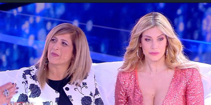 live non e la d'urso paola caruso