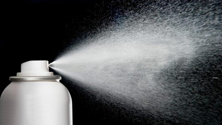 usi alternativi della lacca per capelli