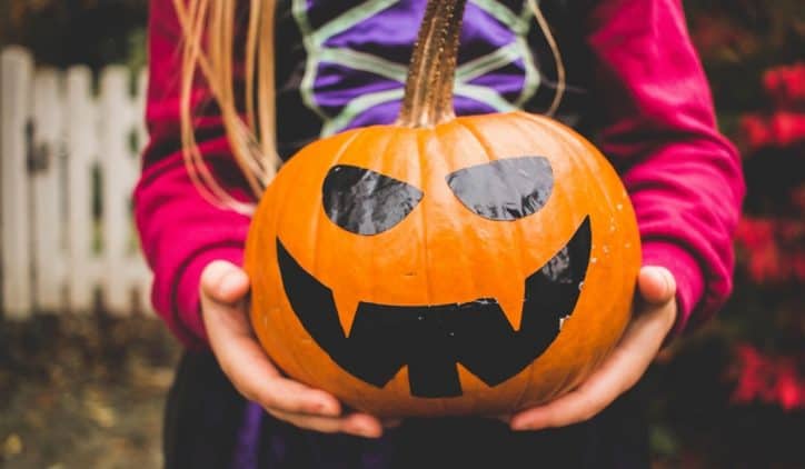 halloween giochi gruppo bambini