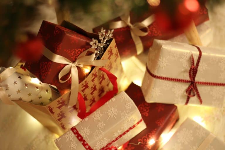 Cosa Comprare Ai Genitori Per Natale