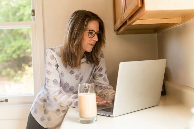 Il latte di capra è senza lattosio? E’ adatto a chi è intollerante? Ultime Notizie Flash