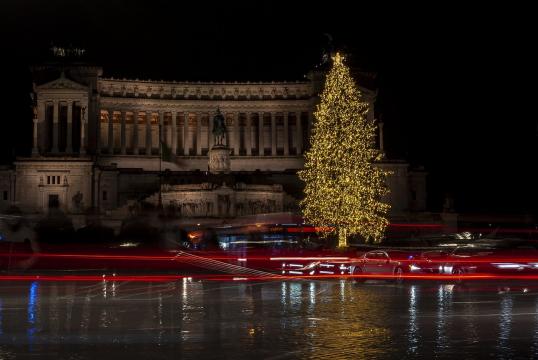 ipotesi restrizioni a Natale