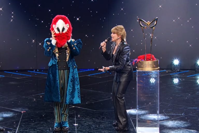 Il Cognome Del Cantante Di Mare Mare