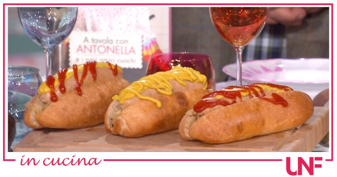 hot dog è sempre mezzogiorno