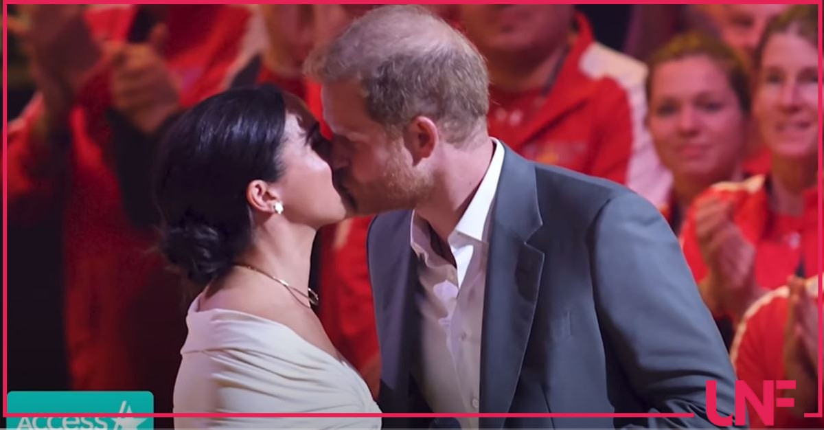 Harry e Meghan Markle festeggiano il quarto anniversario di matrimonio pronti con le telecamere Harry e Meghan Markle festeggiano il quarto anniversario di matrimonio pronti con le telecamere