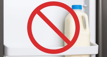 latte sportello frigo
