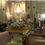 laura pausini celso valli canta in chiesa