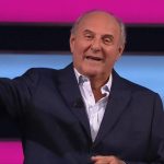 le frecciate di gerry scotti e mediaset ad affari tuoi