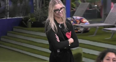 grande fratello giulia soponariu