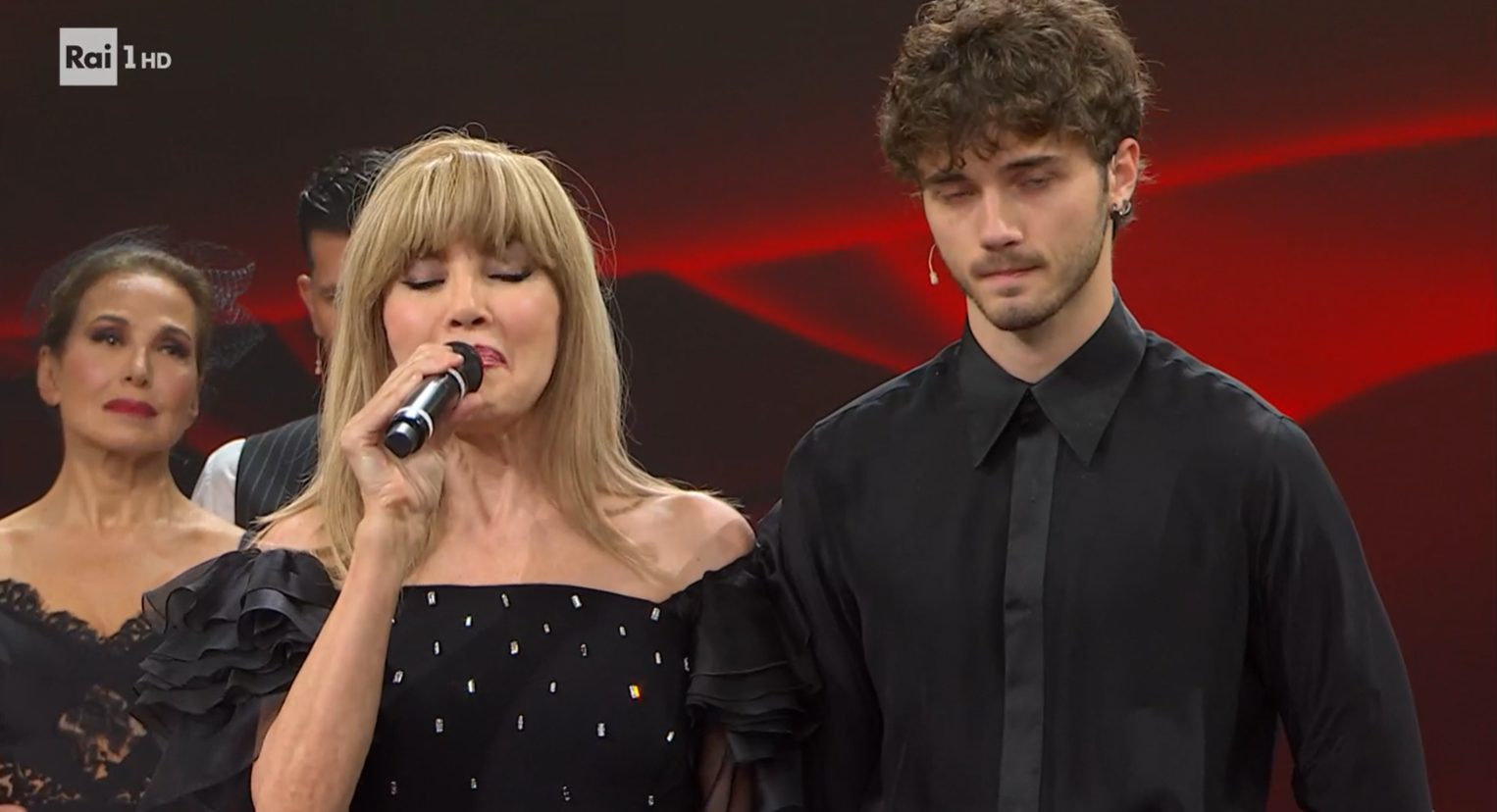 milly carlucci andrea delogu ballando con le stelle