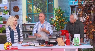 repliche è sempre mezzogiorno