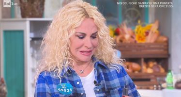 antonella clerici in lacrime airc