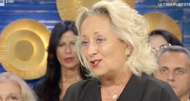 carolyn smith salute