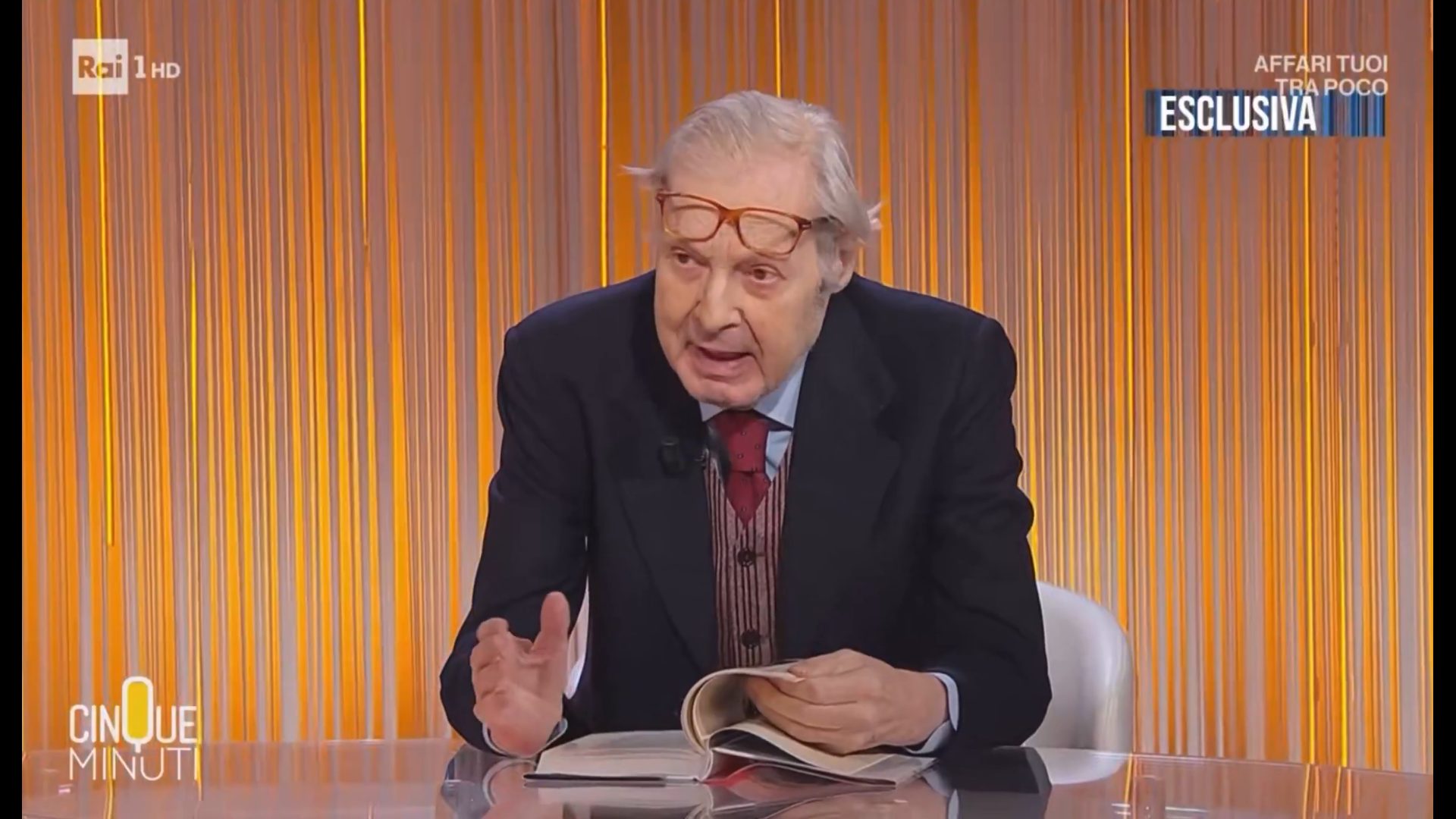 vittorio sgarbi cinque minuti