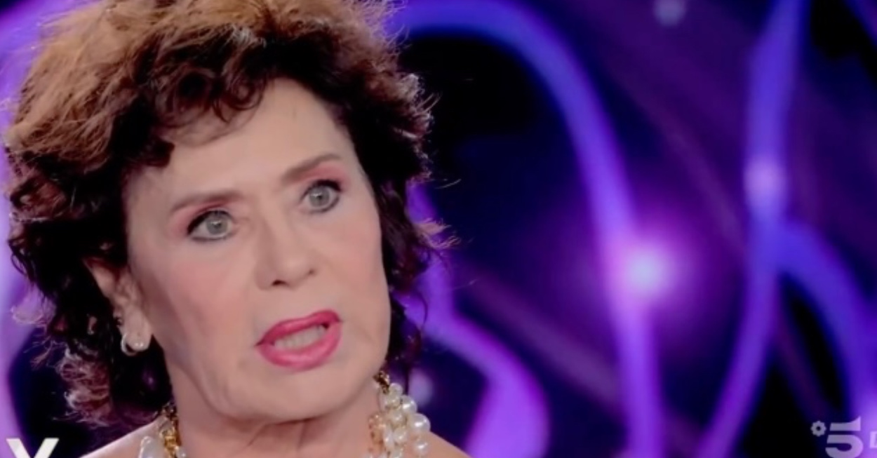 corinne Clery figlio