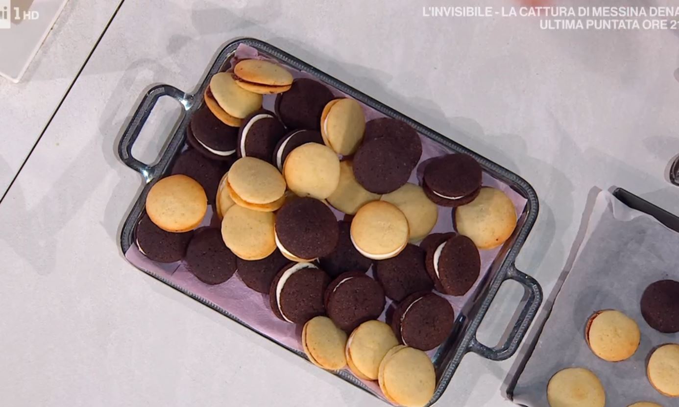 natalia cattelani fa dolcetti bianchi e neri