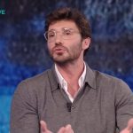 stefano de martino nuovo look